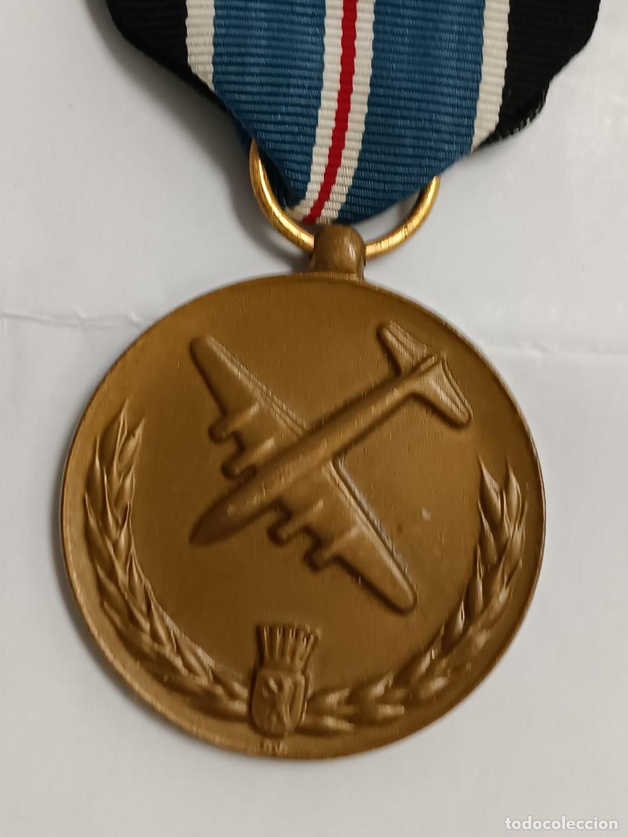 Antig&uuml;edades: Medalla EEUU servicios aereos Berlin - Foto 2