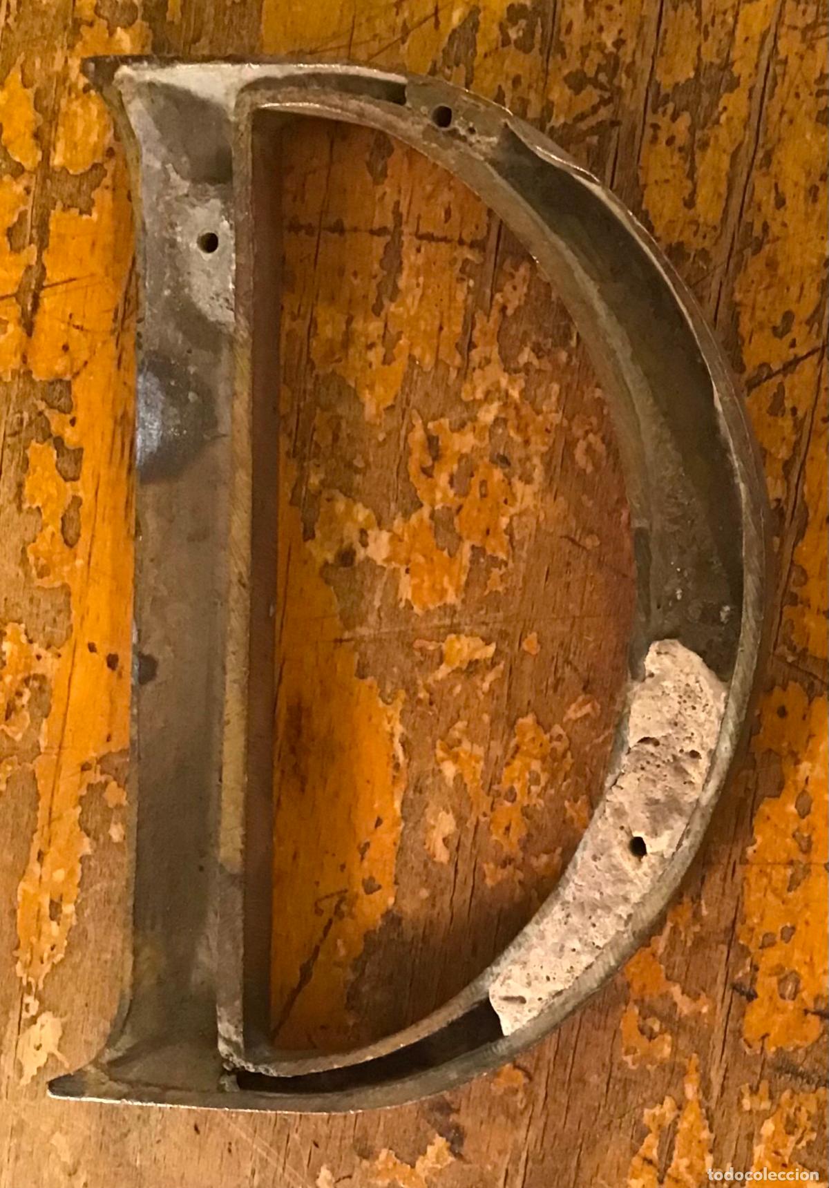 Antig&uuml;edades: ANTIGUA LETRA BRONCE - Foto 3
