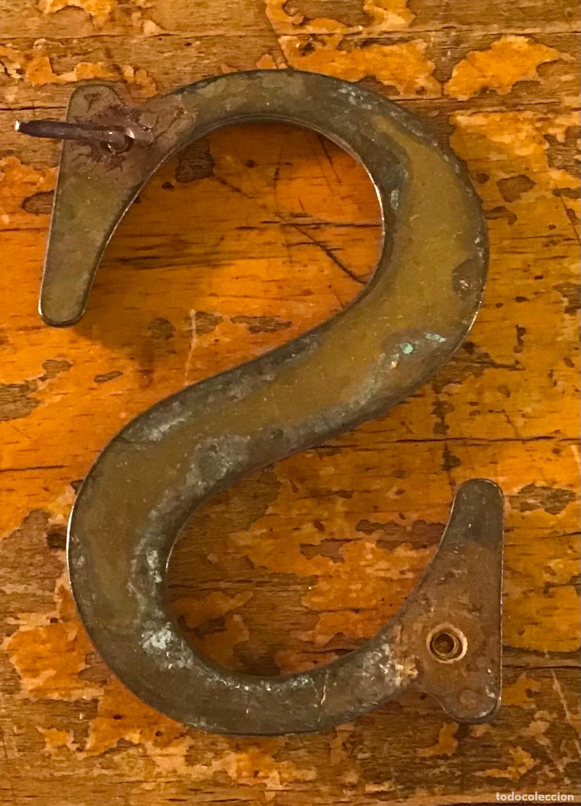 Antig&uuml;edades: ANTIGUA LETRA DE BRONCE - Foto 3