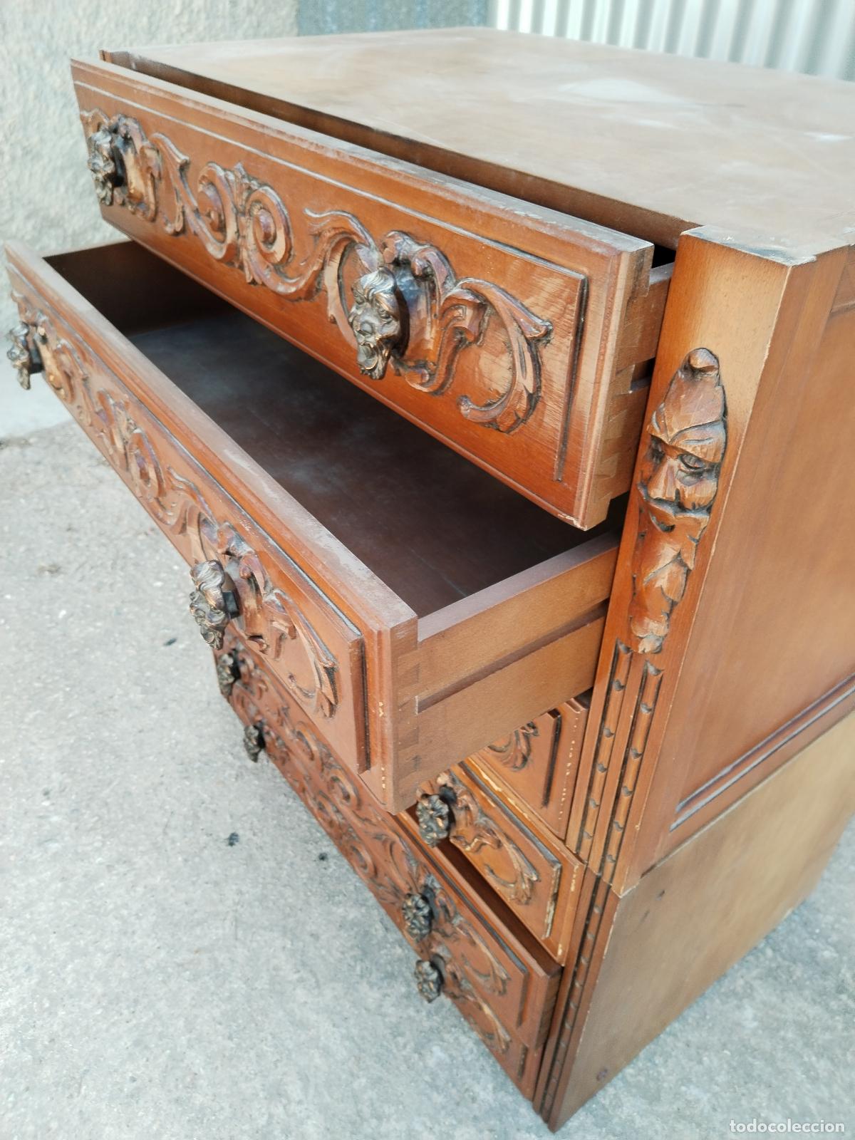 Antig&uuml;edades: 2 cajoneras de madera con relieves - Foto 10