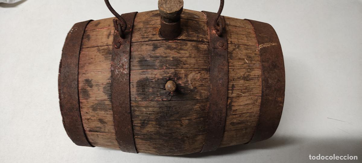 Antig&uuml;edades: ANTIGUO BARRIL TONEL EN MADERA Y FORJA CON ASA - Foto 2