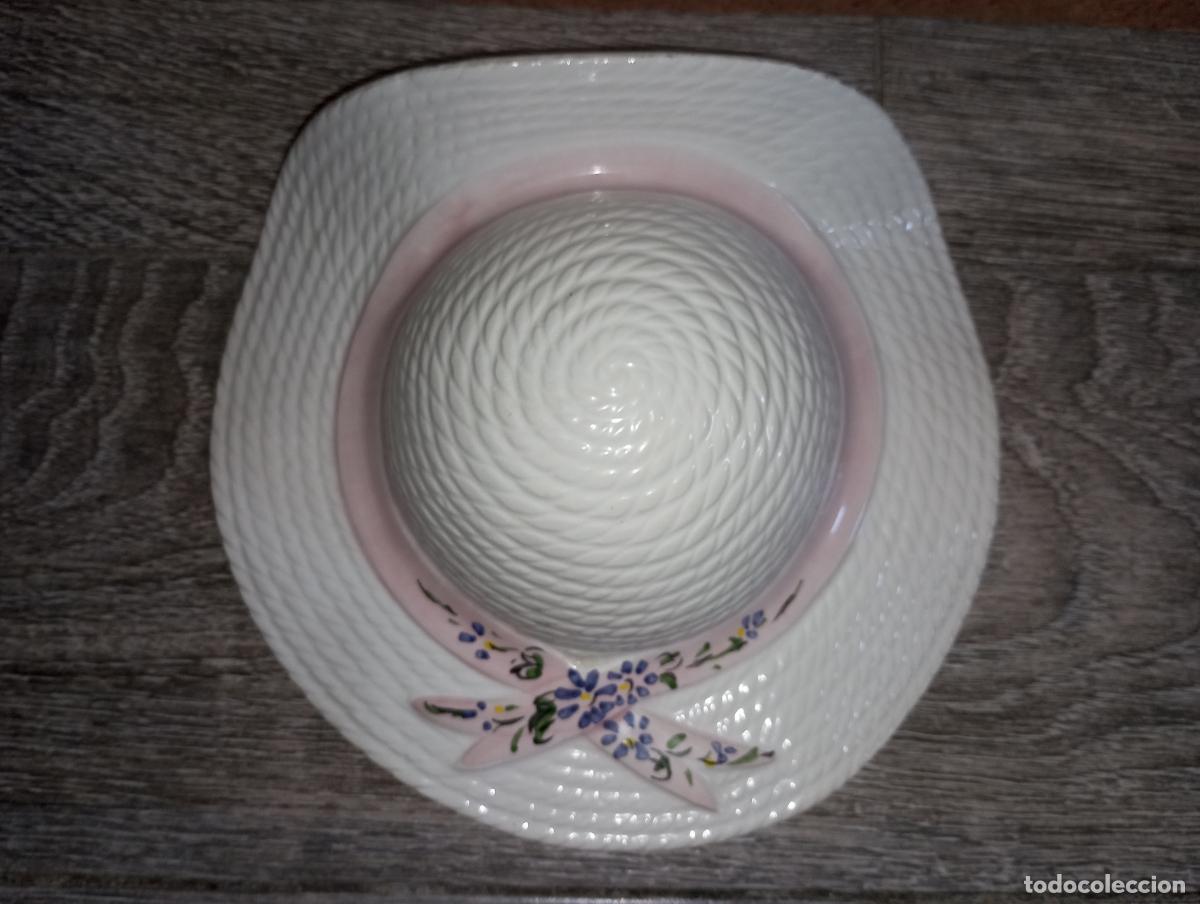 Oggetti Antichi: Bonito Sombrero para colgar jardinera de bolsillo para flores y plantas Porcelana Portugal Alcoba&ccedil;a