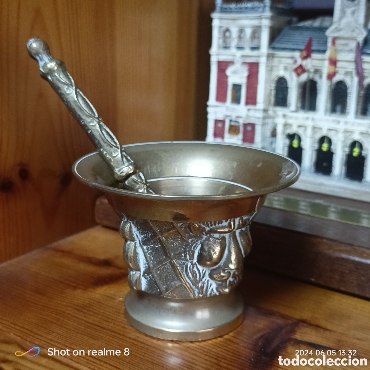 Antig&uuml;edades: ANTIGUO ALMIREZ-MORTERO MUY GRABADO