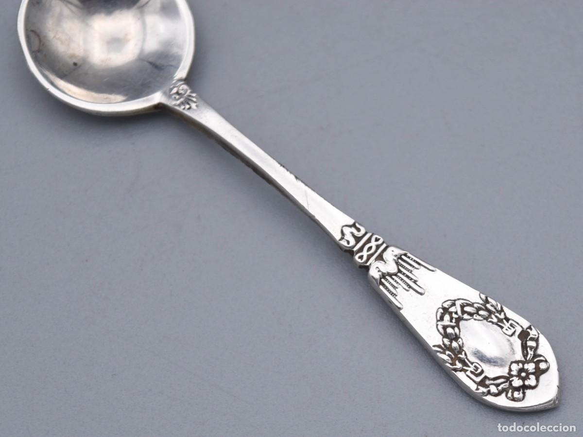 Antig&uuml;edades: Cucharilla lit&uacute;rgica de plata - Foto 3