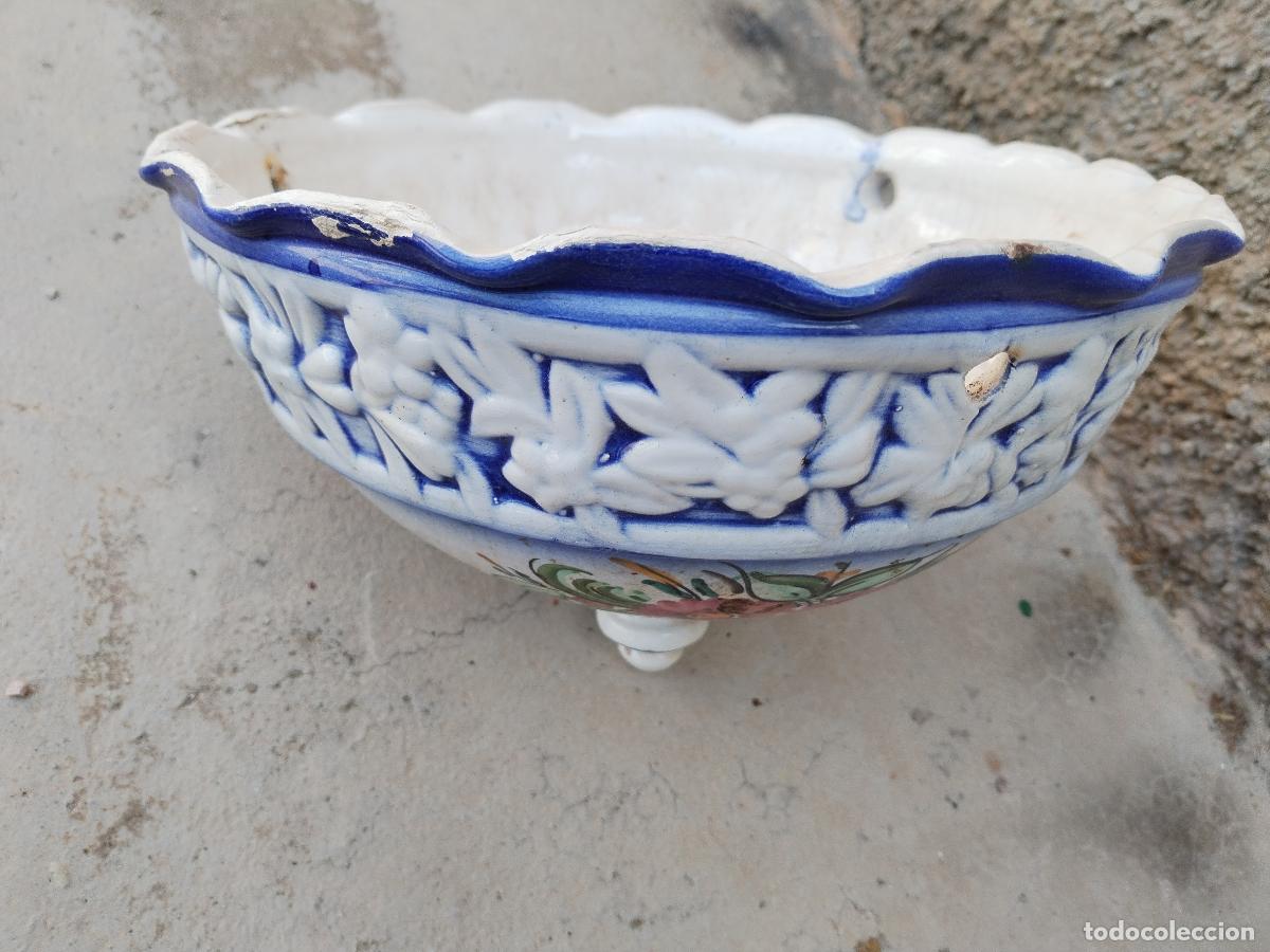 Antig&uuml;edades: macetero colgante de ceramica - Foto 2