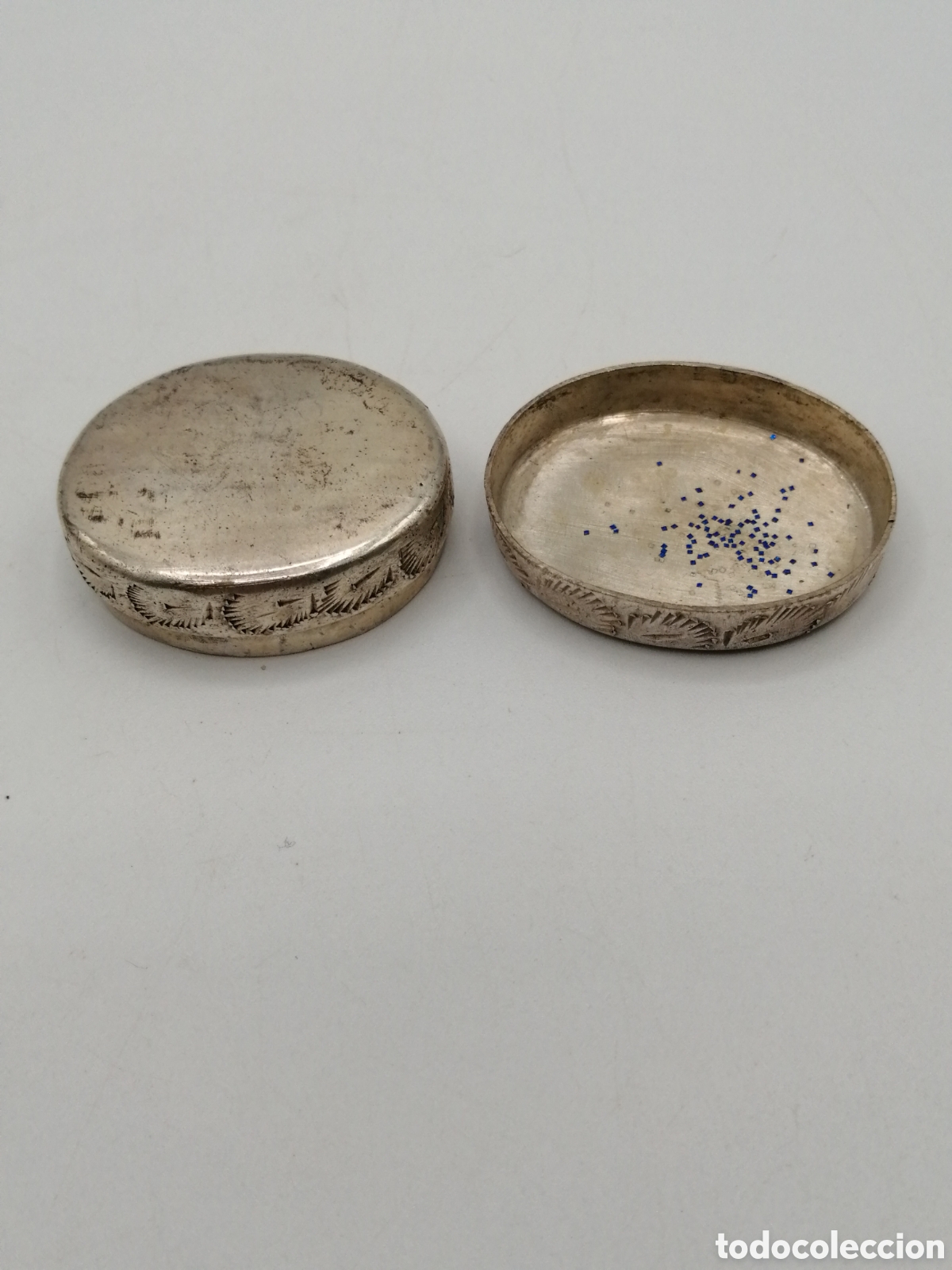 Antig&uuml;edades: Pastillero plata repujada 530mls - Foto 4