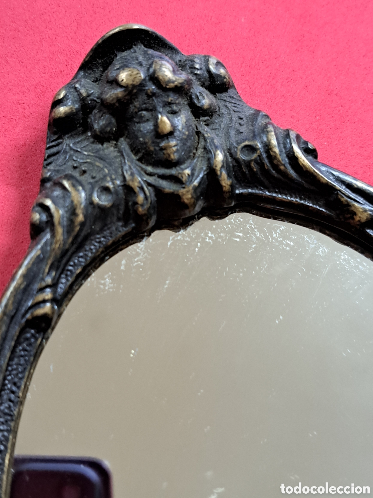 Antig&uuml;edades: Espejo de mano en bronce con angelotes mide 30,5 cms - Foto 4