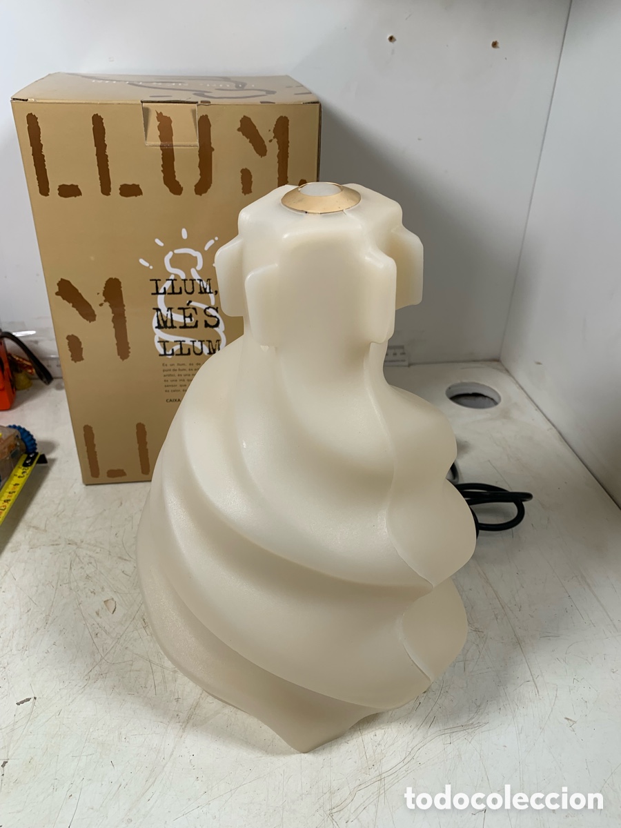 Antig&uuml;edades: 01_ l&aacute;mpara la Pedrera Gaud&iacute; - Foto 2