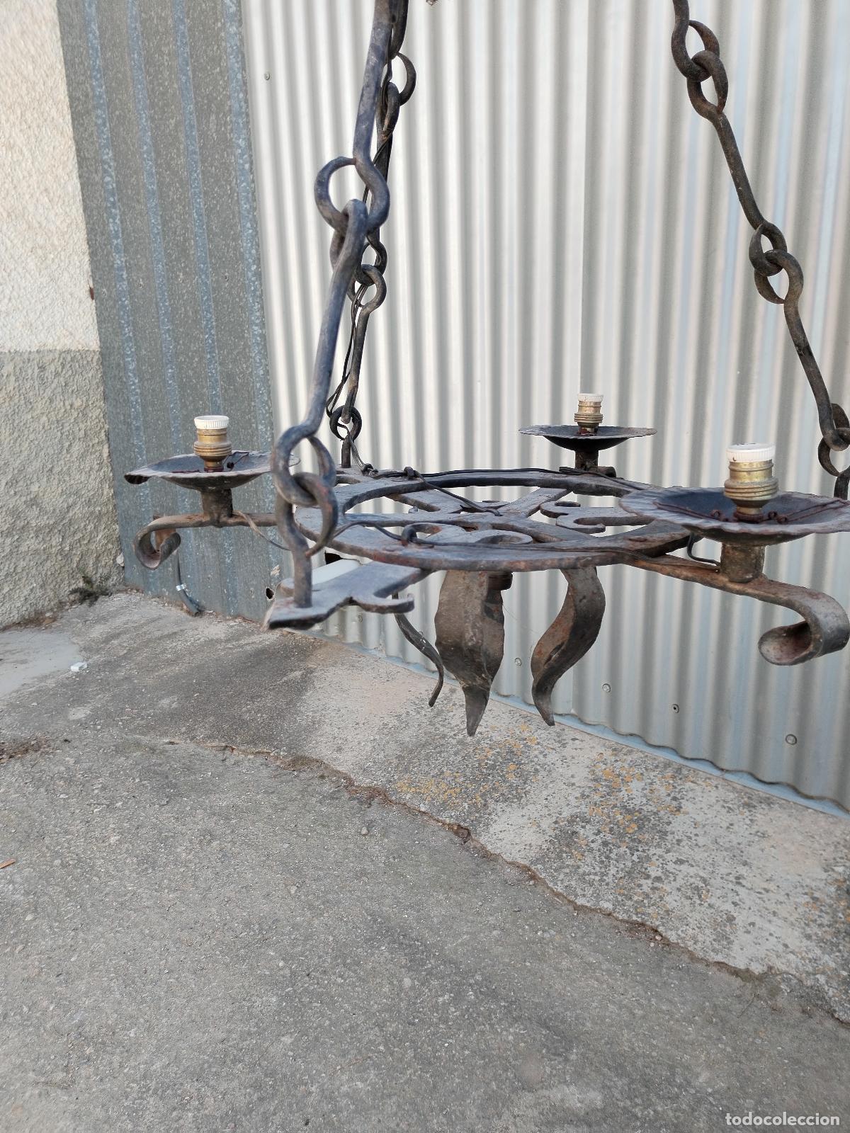 Antig&uuml;edades: lampara de techo en hierro de forja - Foto 1