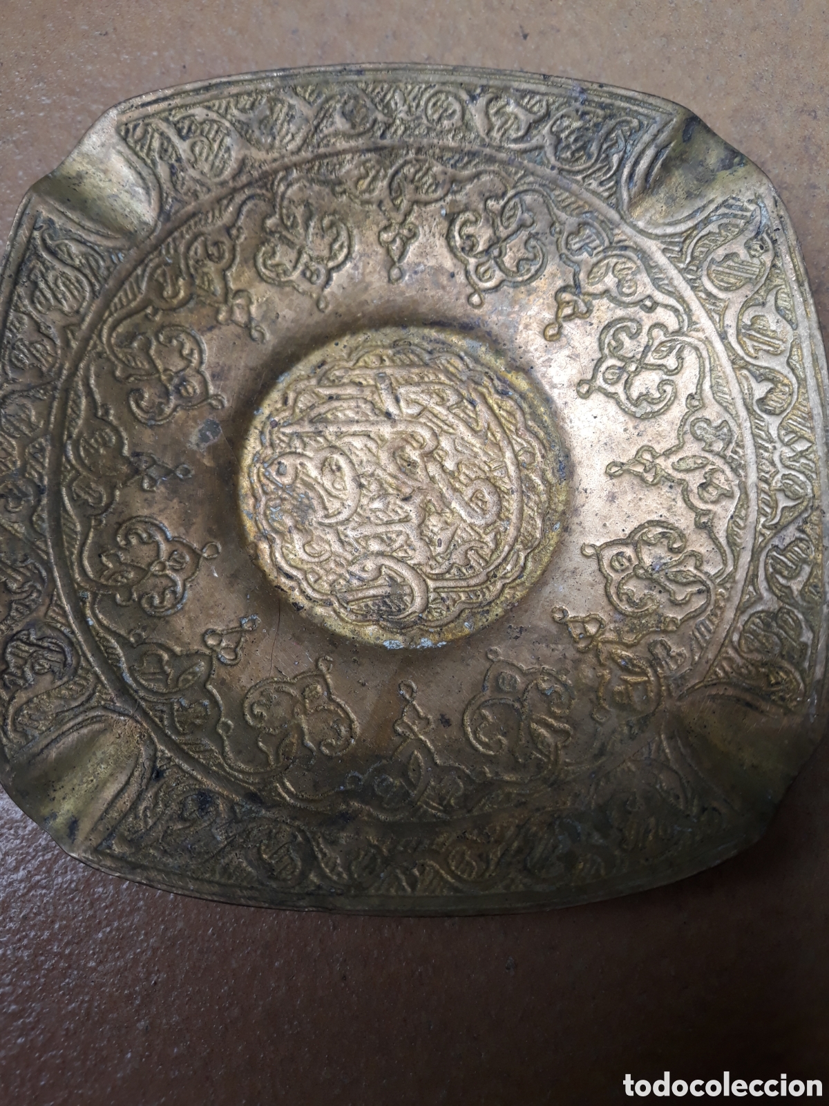 Cenicero de lat&oacute;n vintage