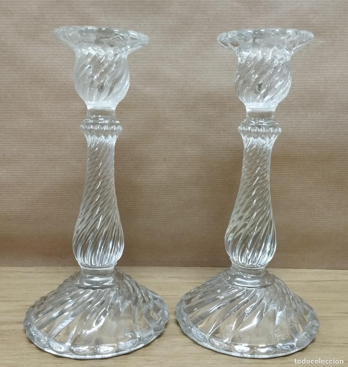Antig&uuml;edades: PAREJA DE CANDELABROS DE CRISTAL - Foto 1