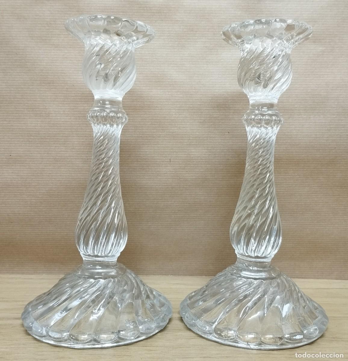 Antig&uuml;edades: PAREJA DE CANDELABROS DE CRISTAL - Foto 2