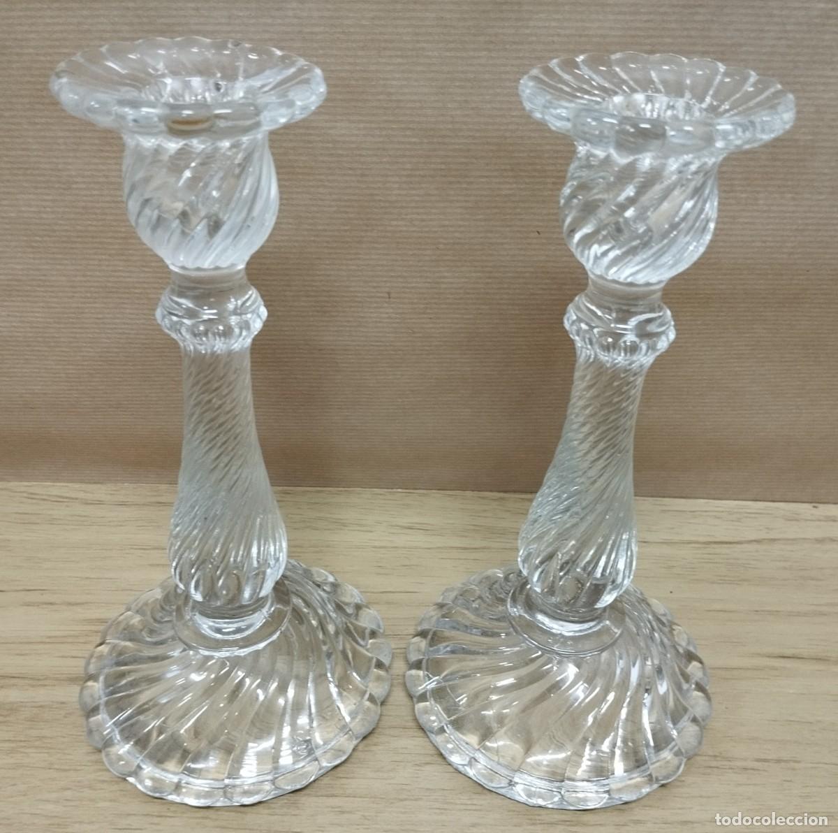 Antig&uuml;edades: PAREJA DE CANDELABROS DE CRISTAL - Foto 3