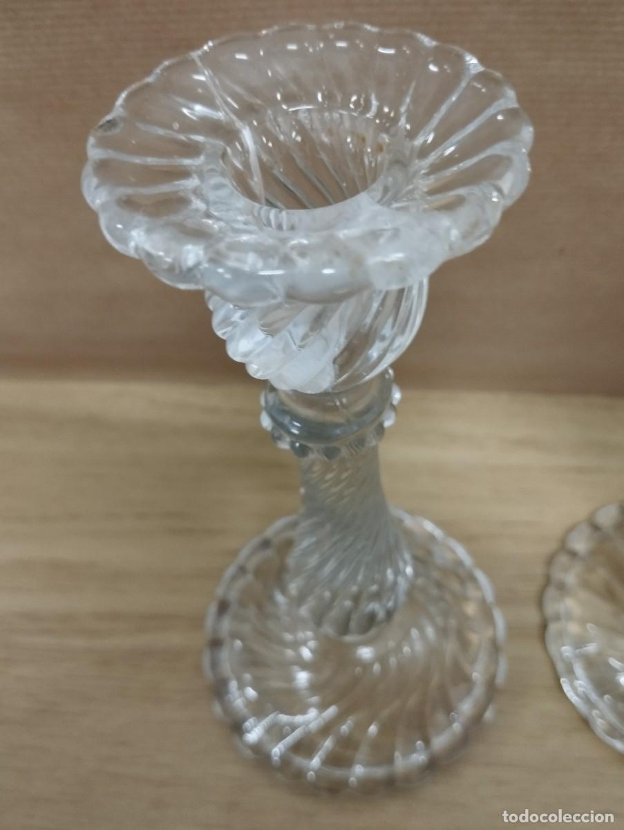 Antig&uuml;edades: PAREJA DE CANDELABROS DE CRISTAL - Foto 8