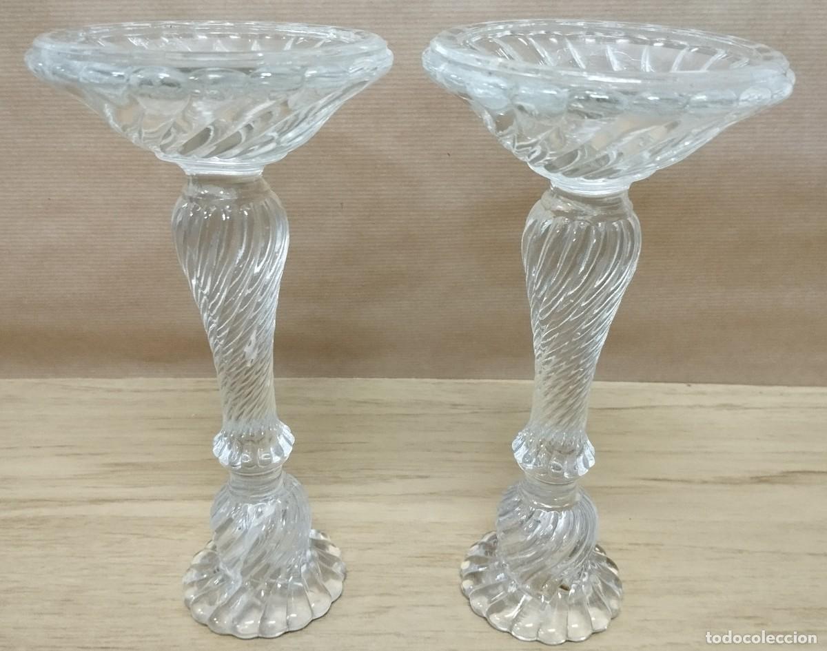 Antig&uuml;edades: PAREJA DE CANDELABROS DE CRISTAL - Foto 11
