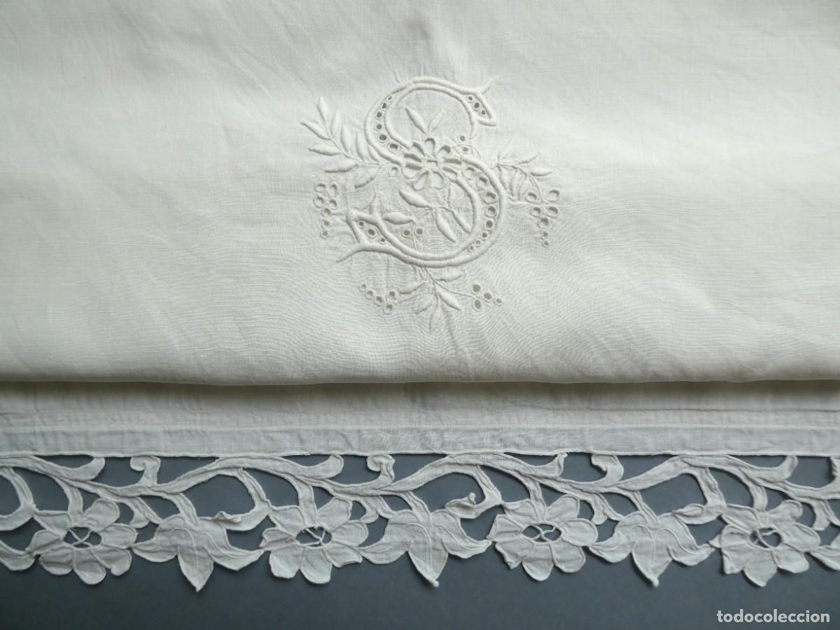 Antiquit&eacute;s: ANTIGUO CUADRANTE FUNDA DE ENCAJE DE RICHELIEU E INICIAL S PPIO. S. XX