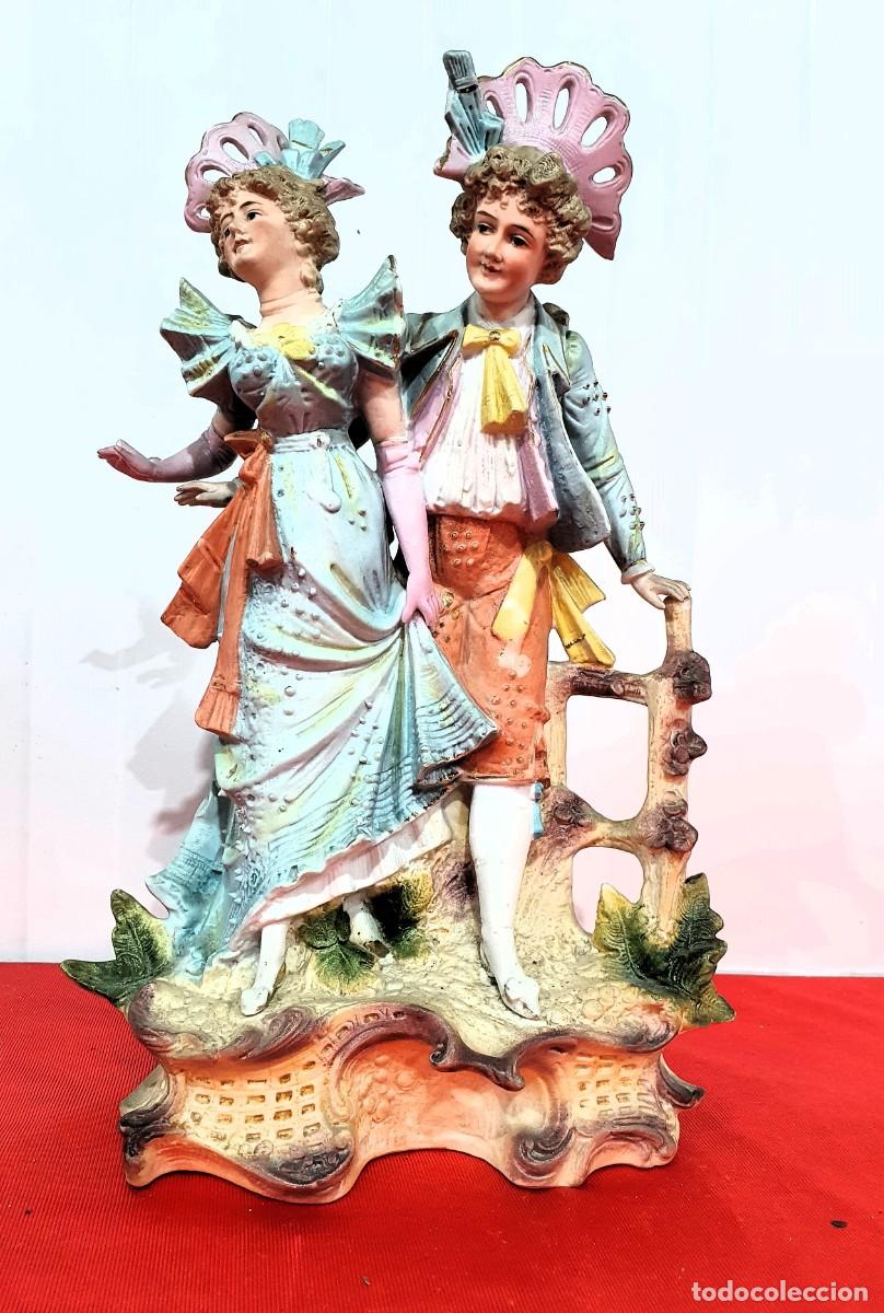 Ancienne paire de figurines assises petits bébés garçons/fille cheveux blonds en céramique/porcelaine, sous-vêtements blanc-bleu, poupées piano - Canada