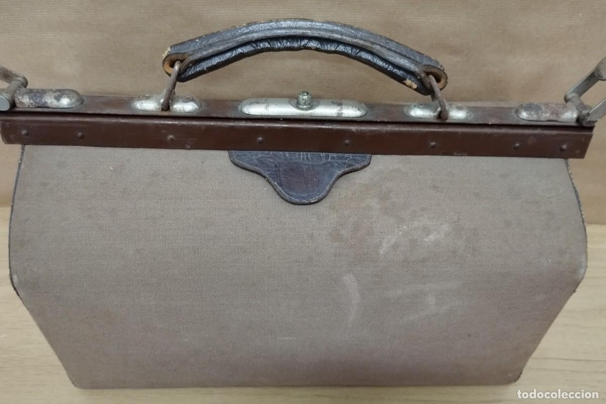 Antig&uuml;edades: ANTIGUO MALET&Iacute;N DE M&Eacute;DICO - Foto 2