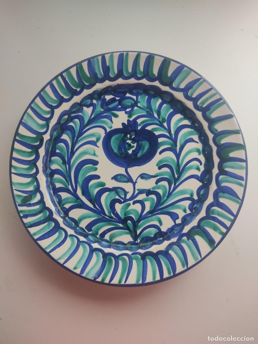 Antig&uuml;edades: Plato de cer&aacute;mica de Granada. &Oslash; 25 cm. - Foto 3