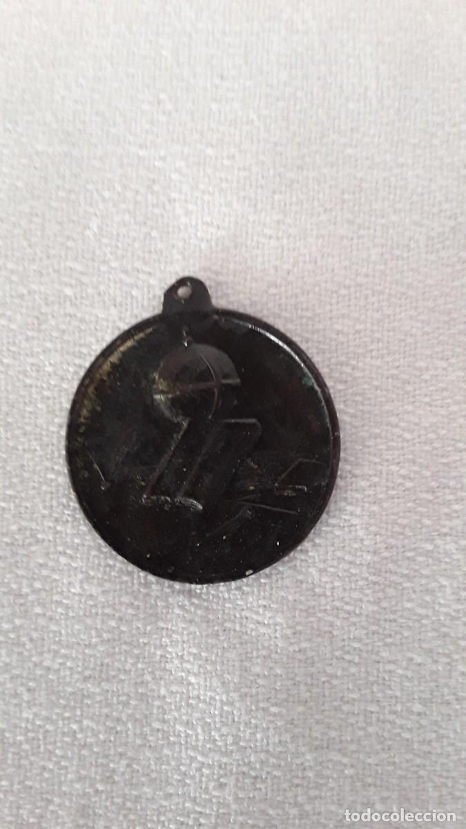 Antig&uuml;edades: ANTIGUA MEDALLA PREMIO A MERITO - Foto 1