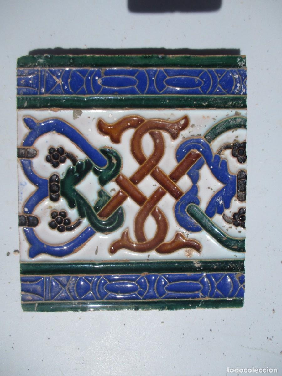 Antig&uuml;edades: Fragmento de azulejo antiguo de Sevilla - Foto 1