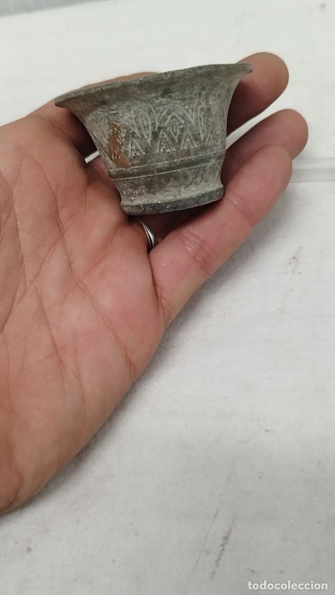Oggetti Antichi: Antiguo mortero o almirez de bronce