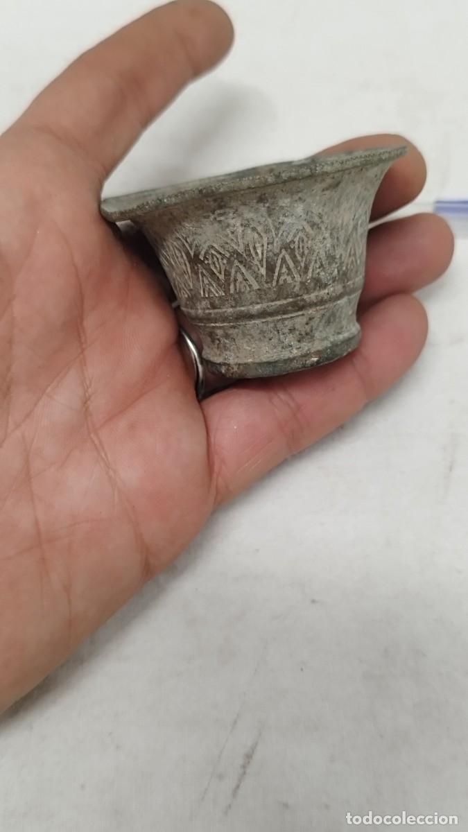 Antig&uuml;edades: Antiguo mortero o almirez de bronce - Foto 3