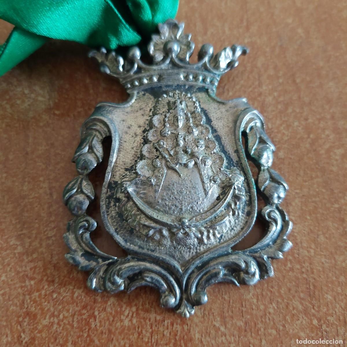 Antig&uuml;edades: Antiguo medalla Virgen del Rocio - Foto 1