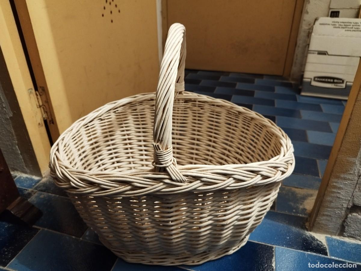 Antig&uuml;edades: Cesto grande de mimbre - Foto 1