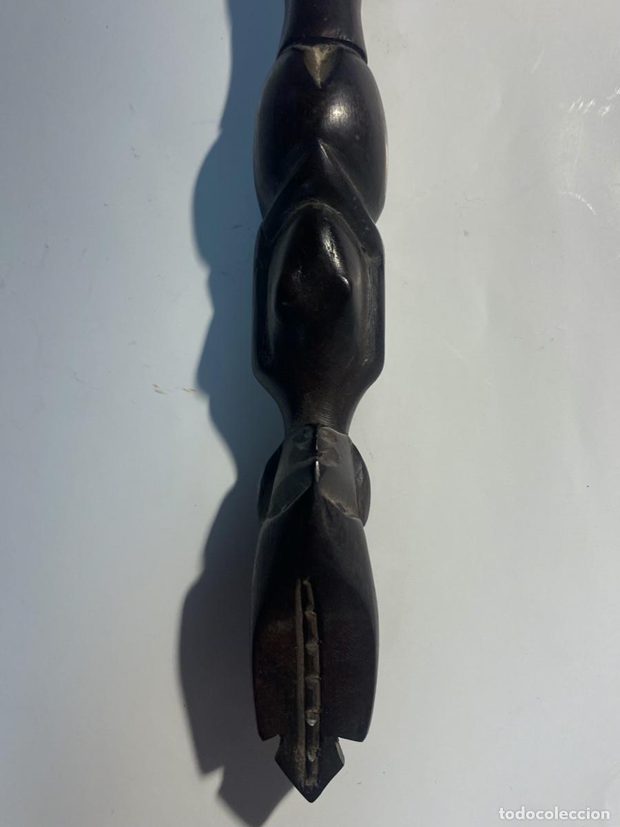 Antig&uuml;edades: Cuchara Tallada en Madera - Foto 3