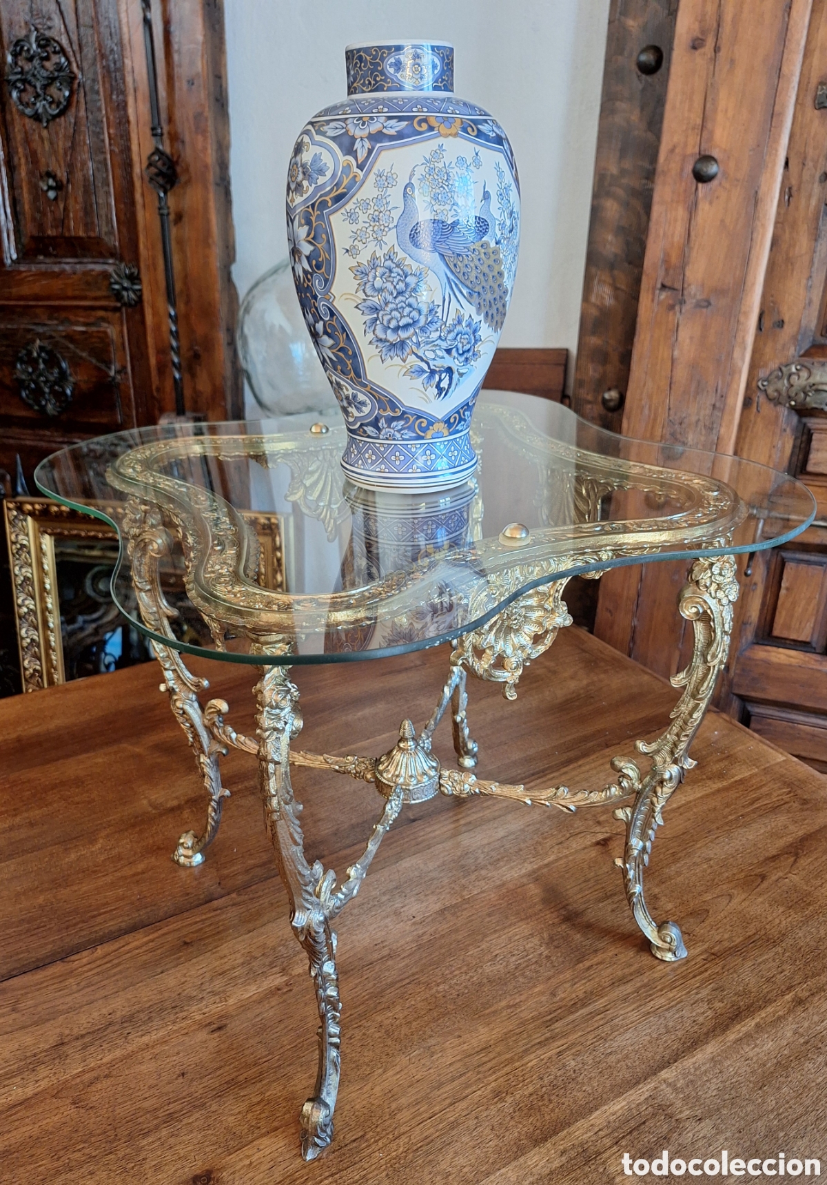 Antig&uuml;edades: Mesa auxiliar de bronce con jarron - Foto 7