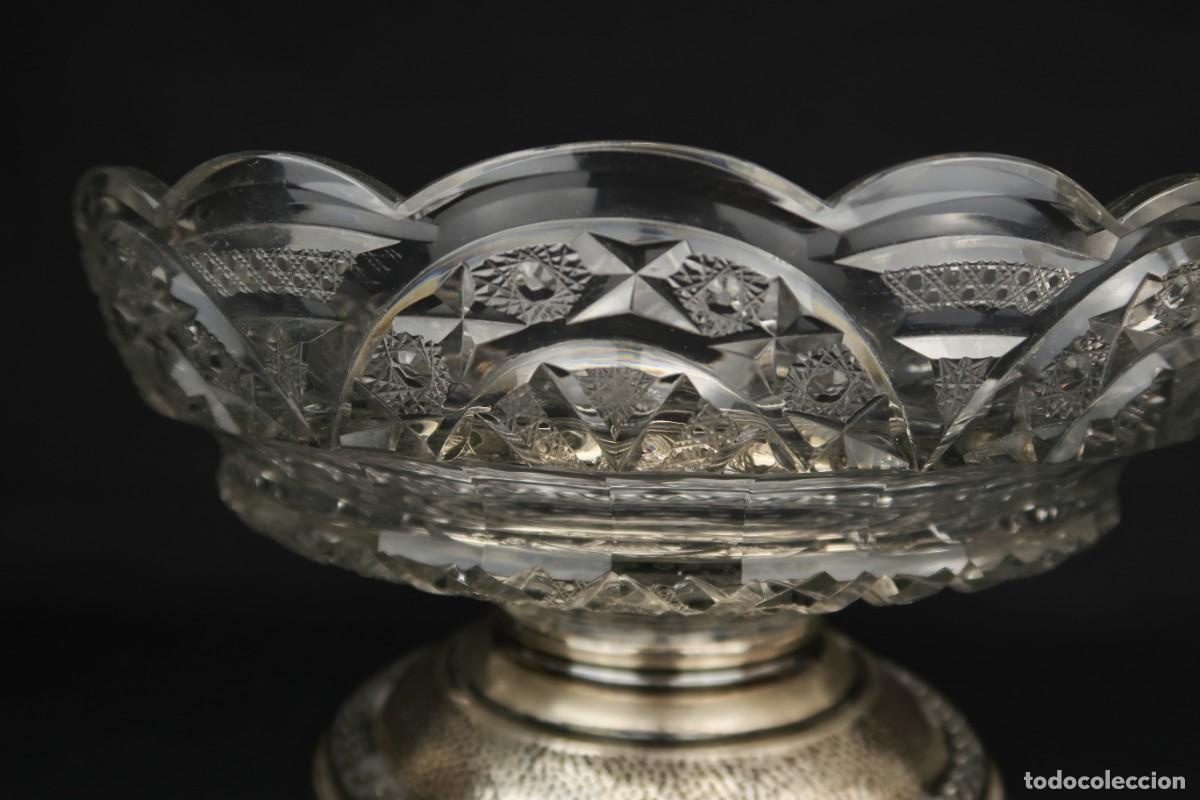 Antig&uuml;edades: Antiguo Centro de Mesa de Plata y Cristal Tallado - Foto 3