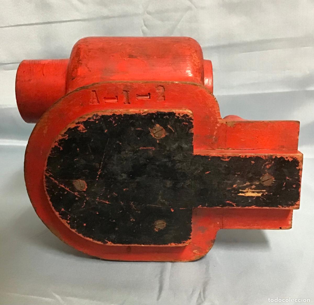 Antig&uuml;edades: ANTIGUO MOLDE DE MADERA PARA FUNDICION - Foto 7