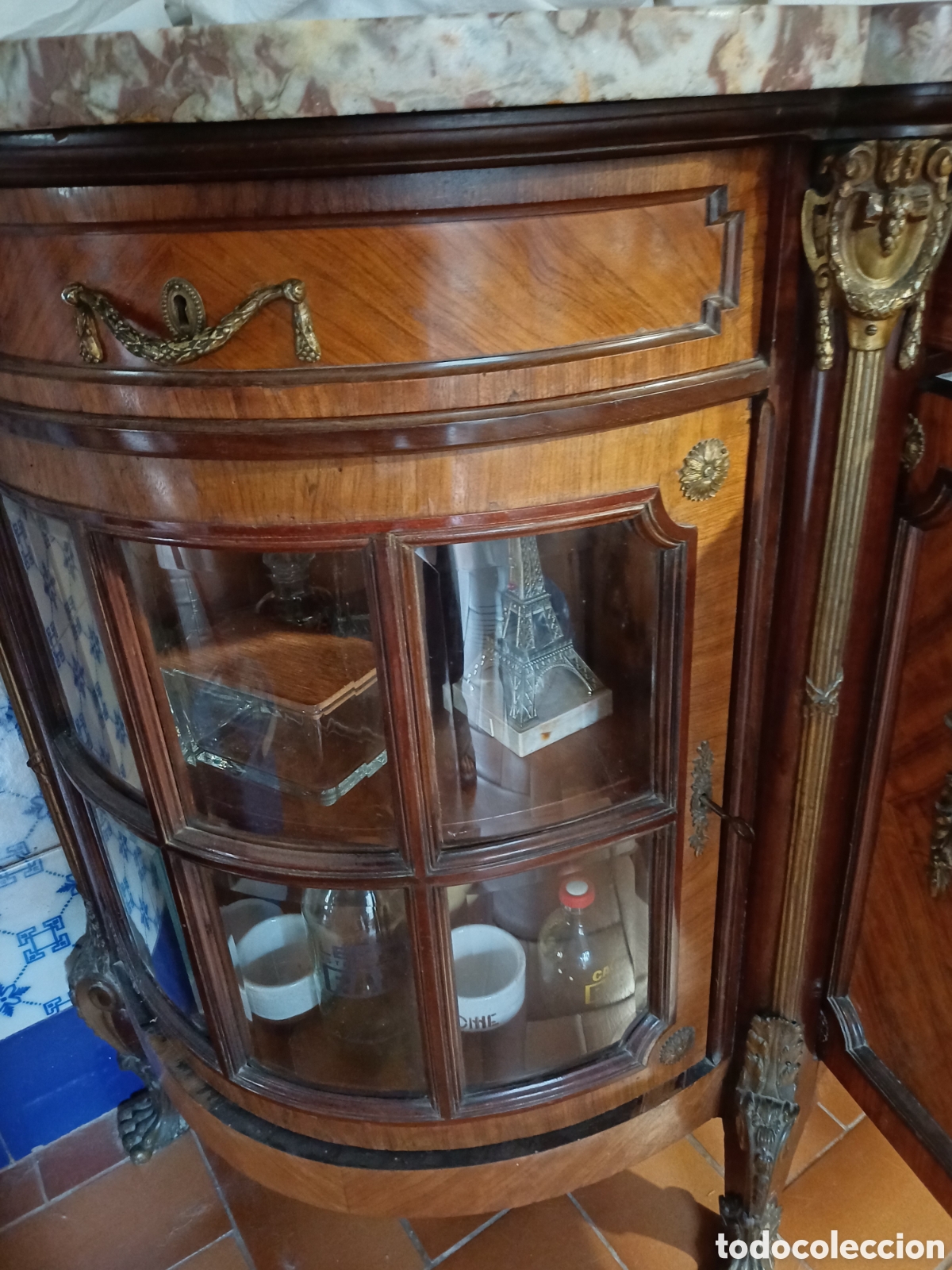Antig&uuml;edades: Aparador de comedor antiguo - Foto 7