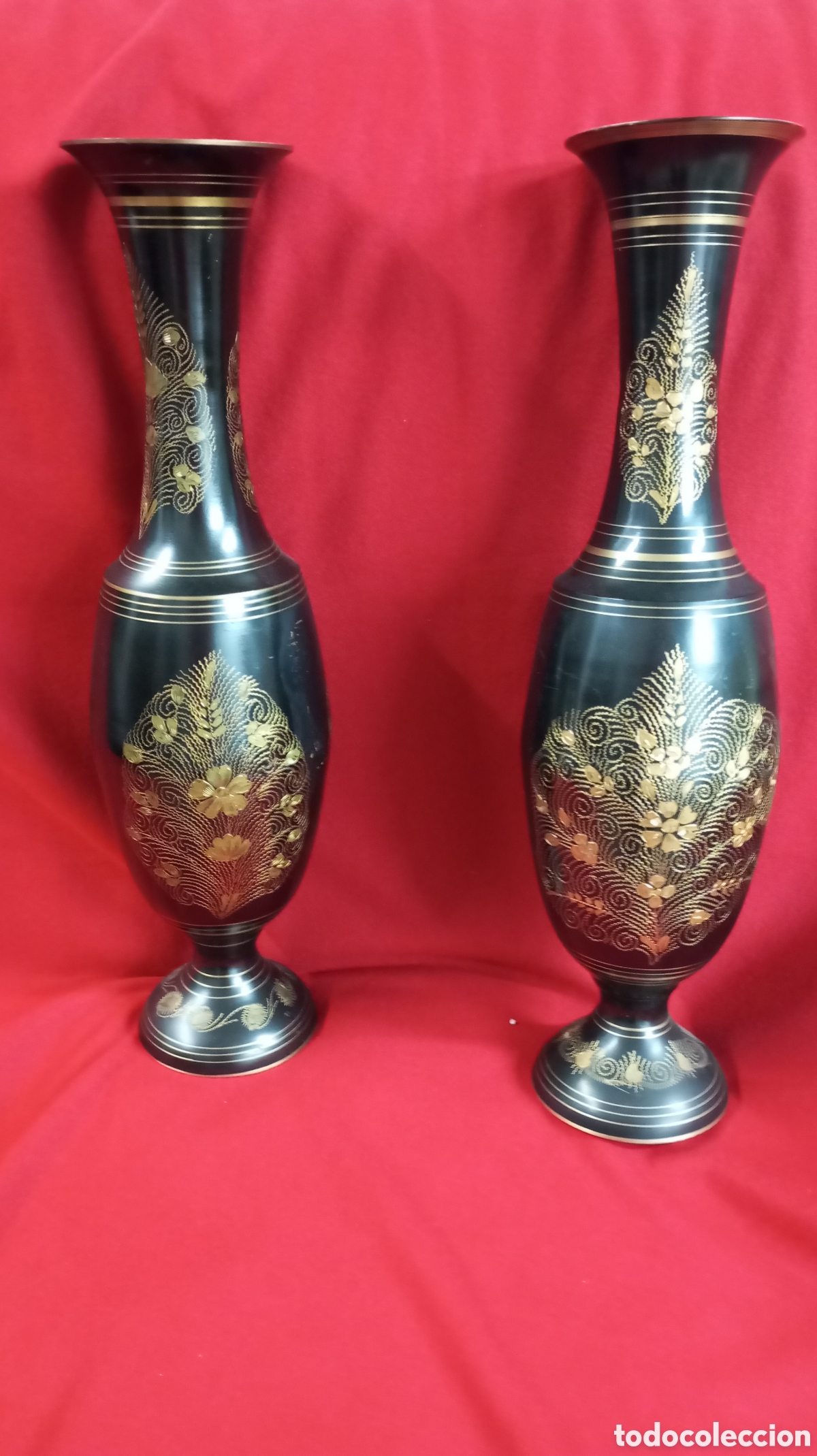 Antig&uuml;edades: Jarrones de bronce cincelado (53cm) - Foto 1