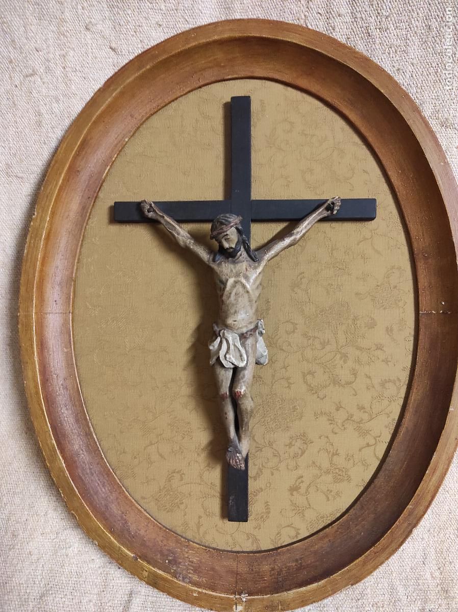 Antig&uuml;edades: CRISTO DE MADERA CON MARCO - Foto 1