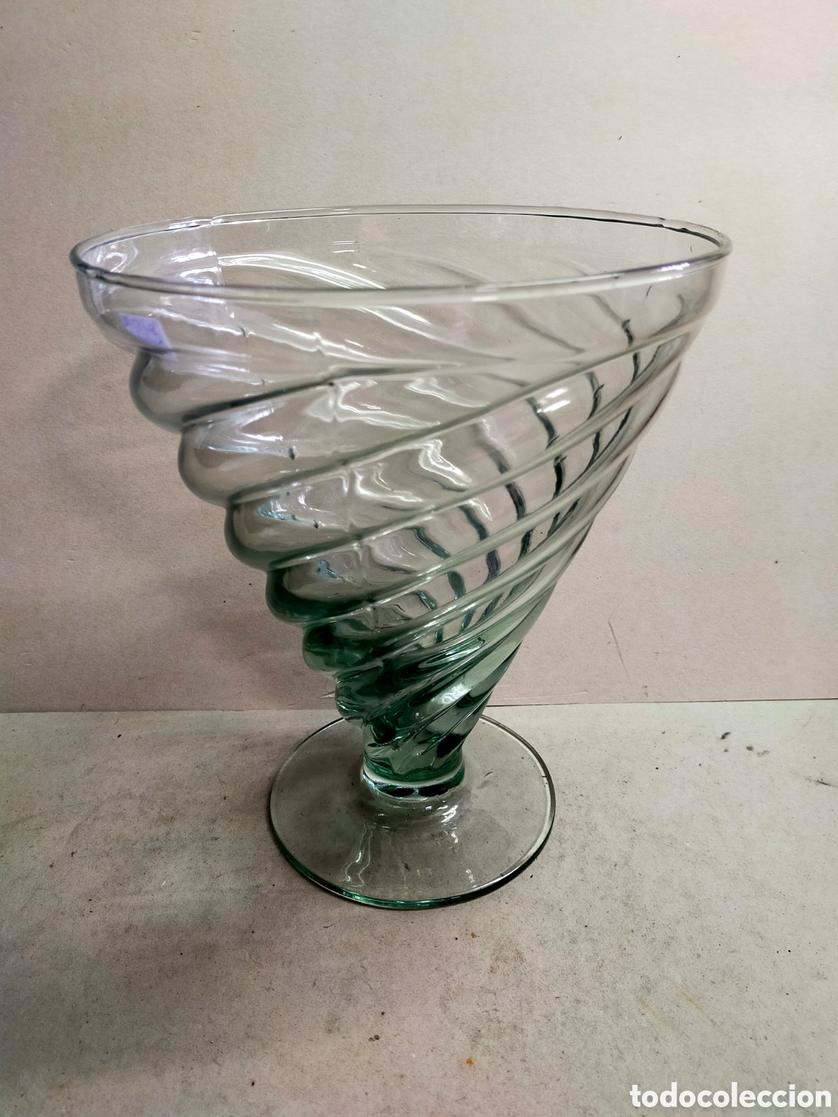 Antig&uuml;edades: JARRON DE CRISTAL CON FORMA DE ESPIRAL. - Foto 5