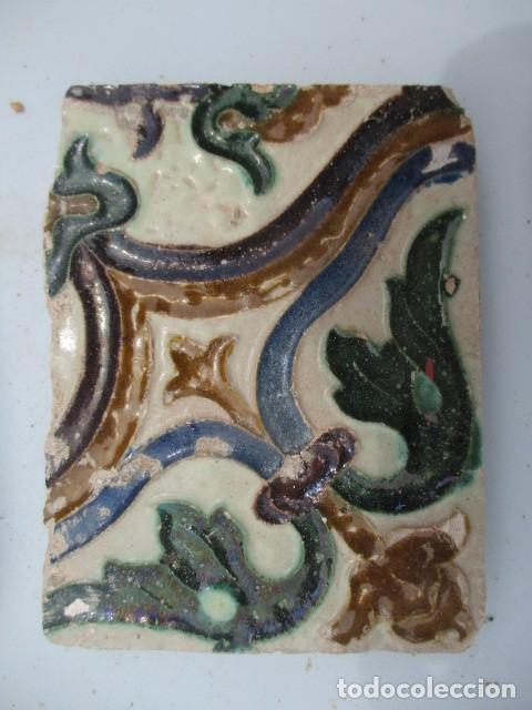 Antig&uuml;edades: azulejo del siglo XVI - Foto 1