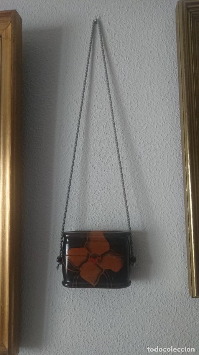 Antig&uuml;edades: Bolso de madera estilo Rafael S&aacute;nchez - Foto 1