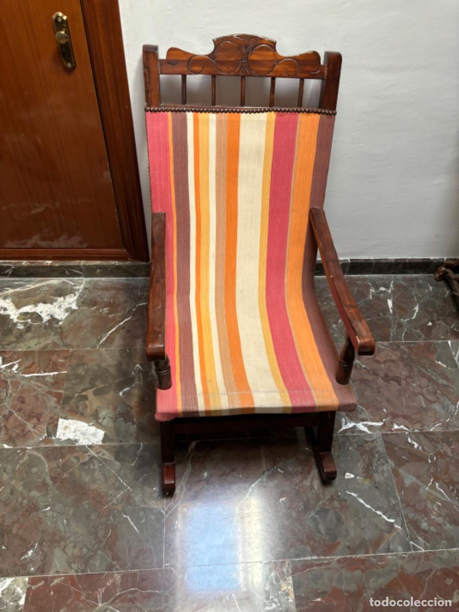 Antig&uuml;edades: Antigua mecedora de ni&ntilde;o - Foto 5