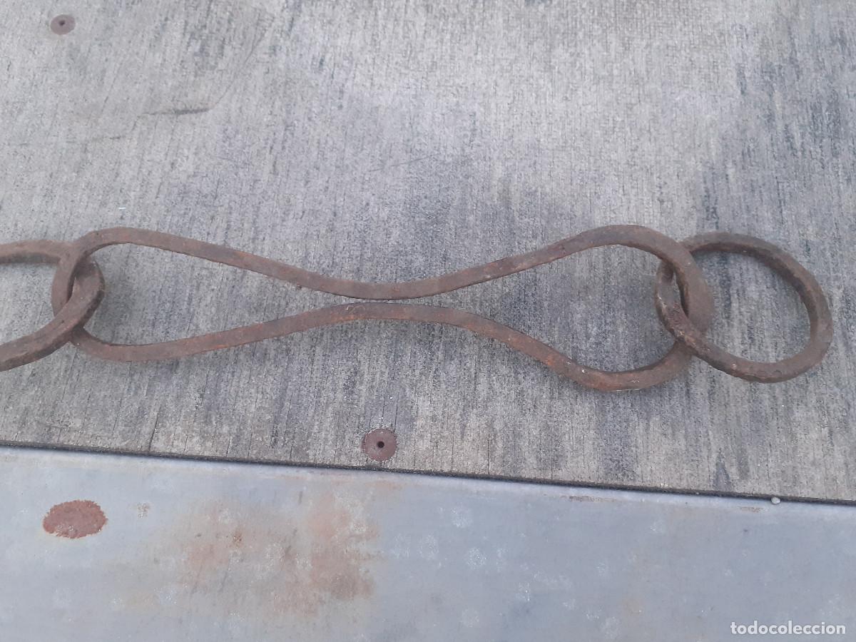 Antig&uuml;edades: Cadena de chimenea, llar, 173 cm de larga - Foto 2