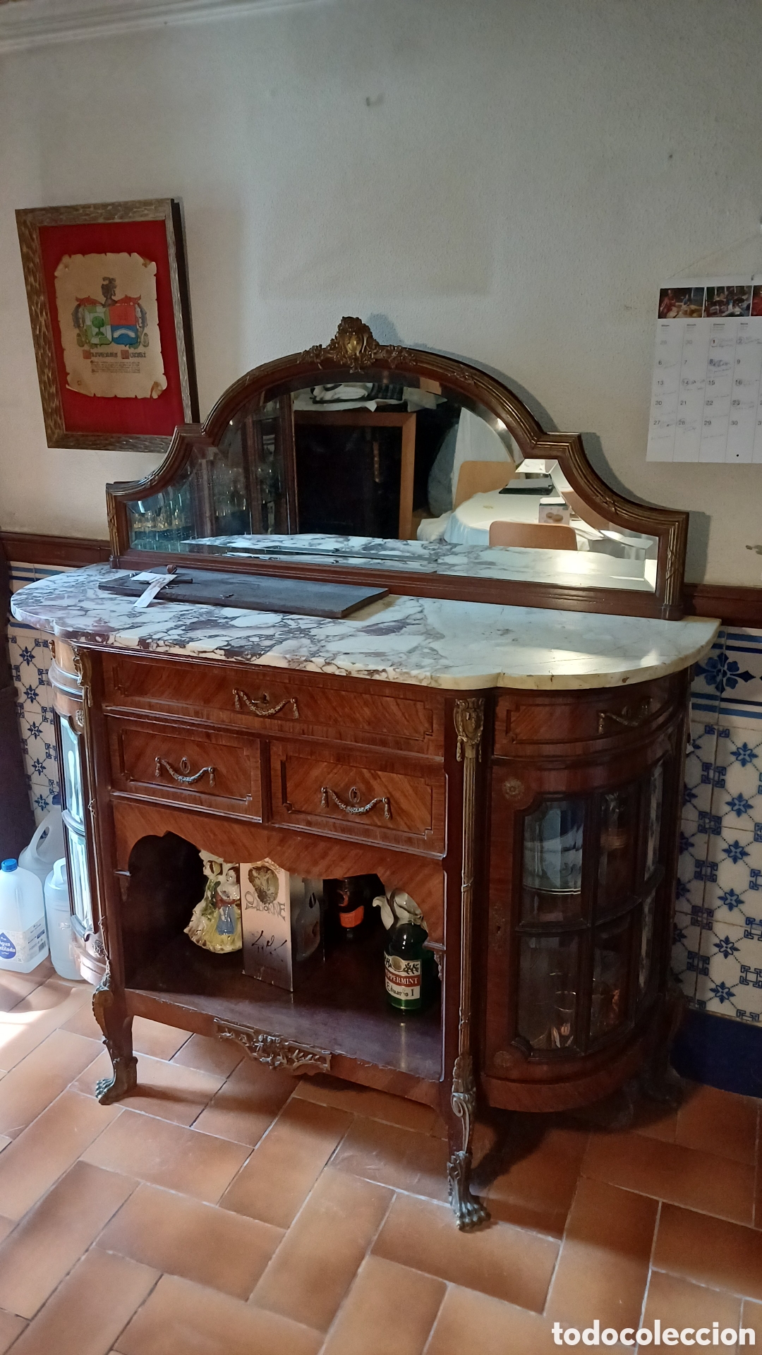 Antig&uuml;edades: Aparador de comedor antiguo - Foto 8