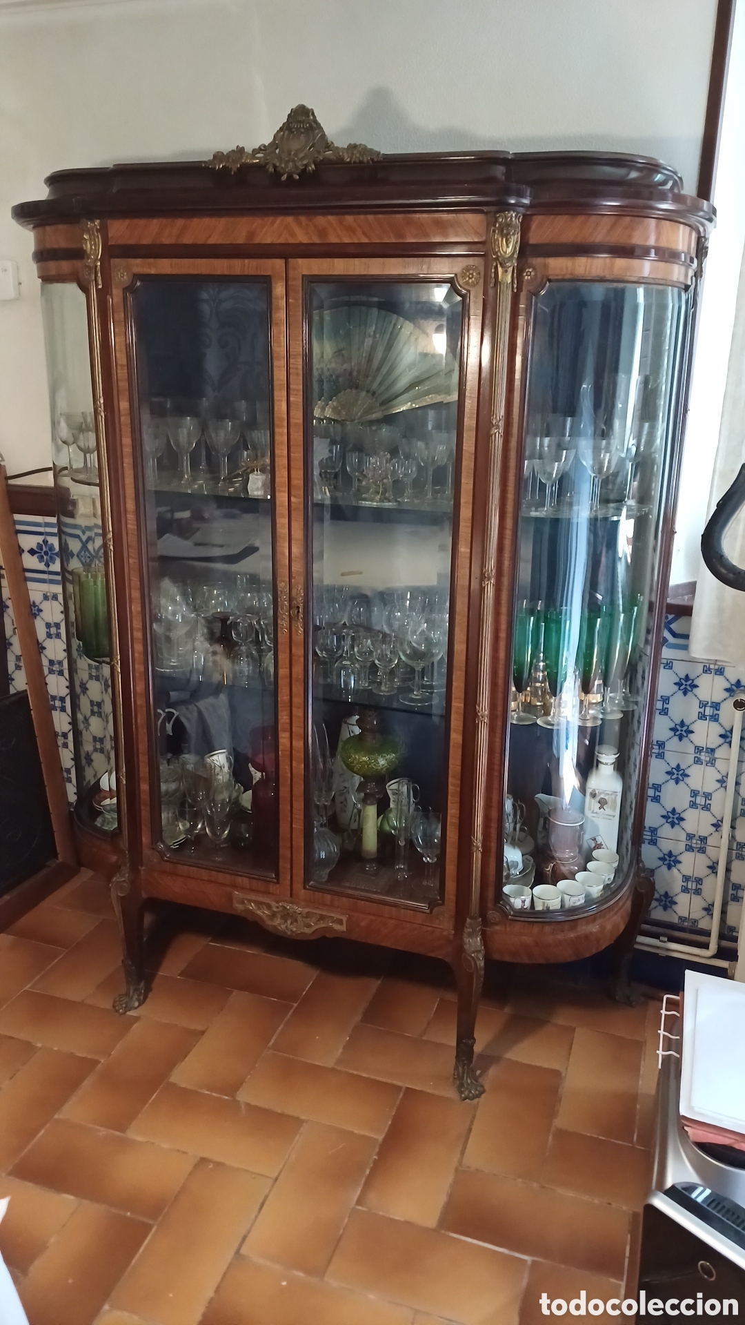 Antig&uuml;edades: Aparador de comedor antiguo - Foto 9