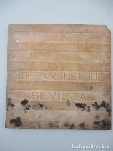 Antig&uuml;edades: Azulejo Jose Mensaque de Reflejos oro - Foto 3