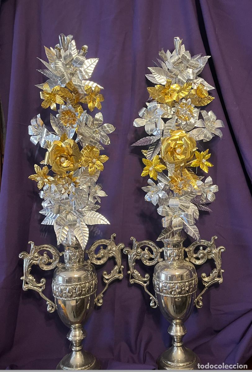 Antig&uuml;edades: Pareja de ramos flores de talco - Foto 2