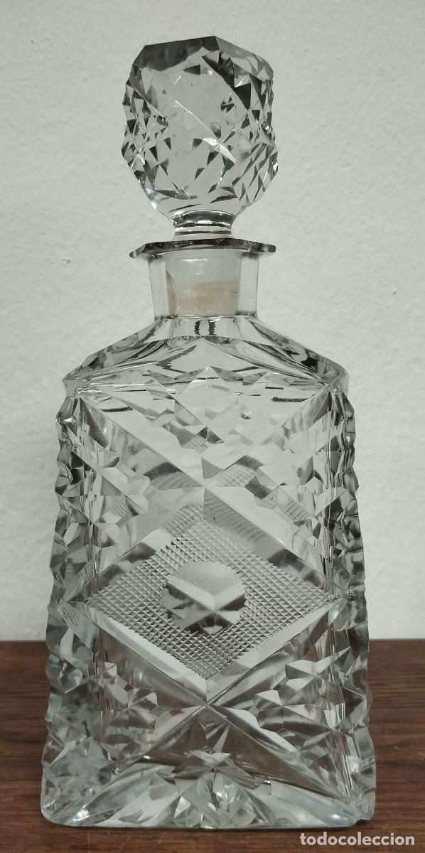 Antig&uuml;edades: BOTELLA DE CRISTAL TALLADO - Foto 1