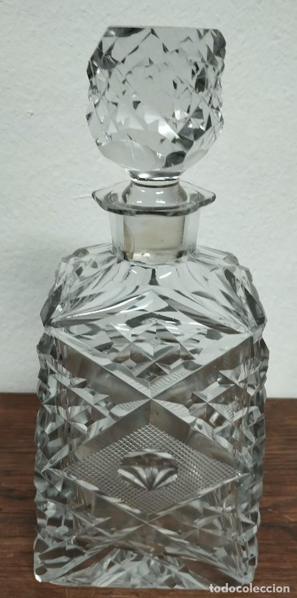 Antig&uuml;edades: BOTELLA DE CRISTAL TALLADO - Foto 2
