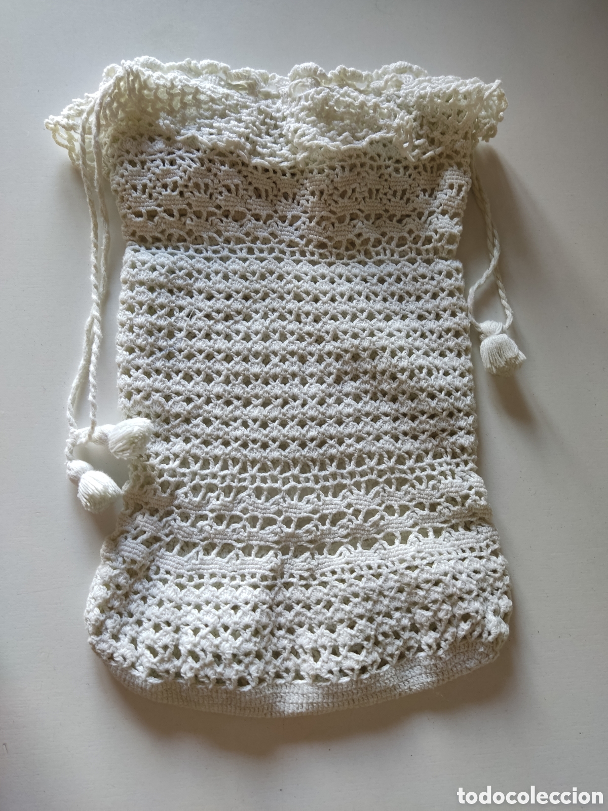 Antig&uuml;edades: ANTIGUO BOLSITO LIMOSNERO DE GANCHILLO HECHO A MANO