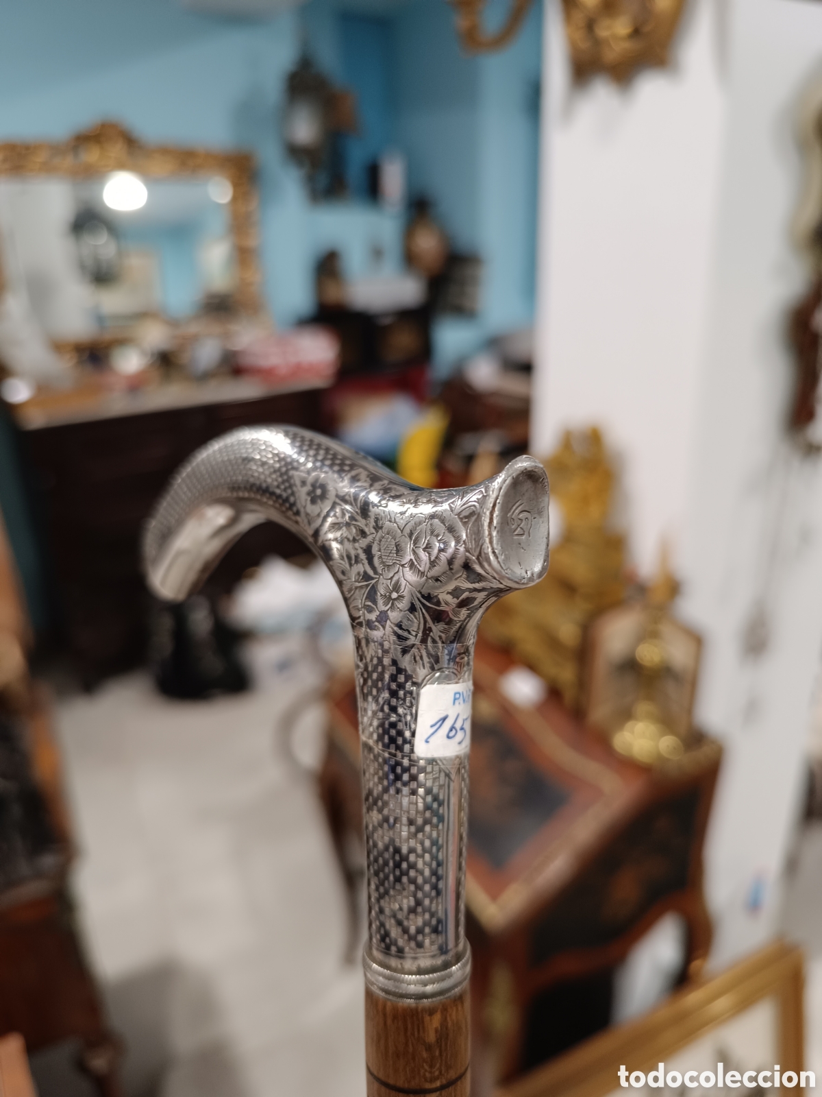 Antig&uuml;edades: Bast&oacute;n con empu&ntilde;adura de plata biselada y palo de madera - Foto 4
