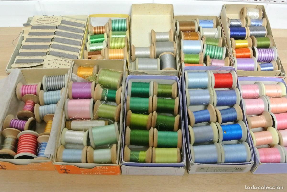 Antig&uuml;edades: LOTE DE CAJAS CON BOBINAS DE HILO - Foto 2
